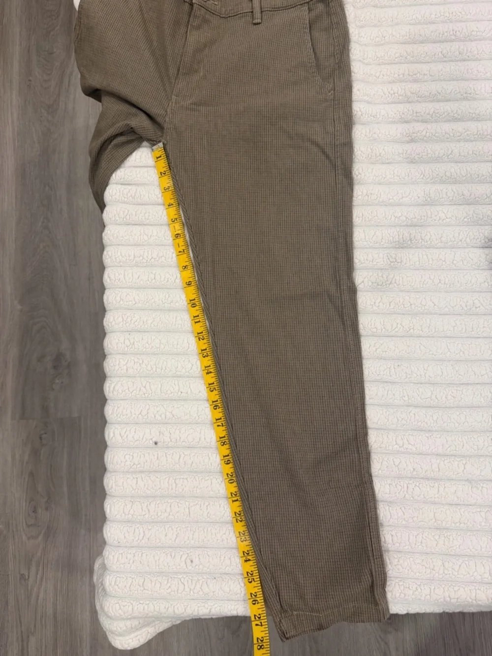Levi's Men's Olive Chinos